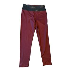 Manduka Essential Cropped Leggings Size X-Small XS Ruby Sheen Adaptation Print
